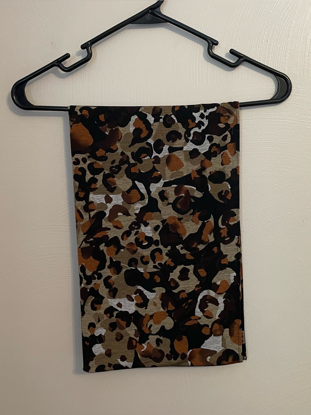 Women’s Infinity Scarf Black, brown pattern
